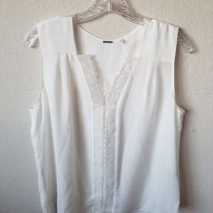 Elie tahari top